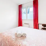 La Foret, Parking, Jardin, Proche De La Gare Appartement *